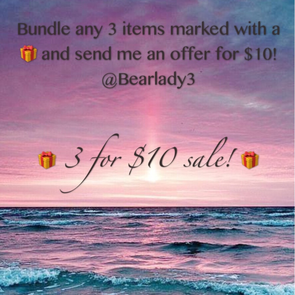 ❤️ Like & Bookmark my closet!  ❤️